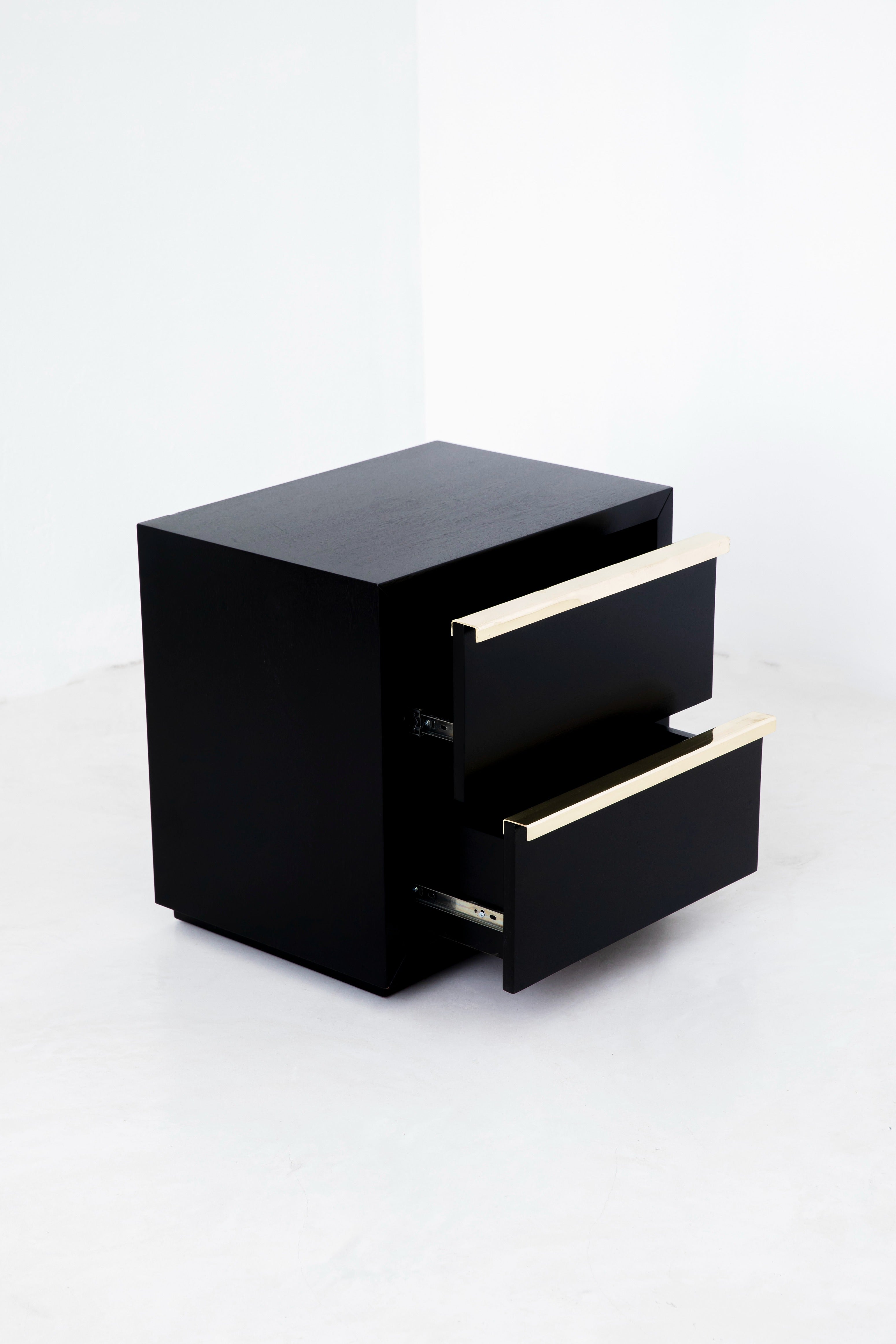 Muzi Pedestal – Setters Furniture