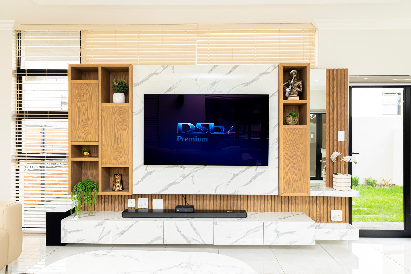 Dumi TV Wall Unit