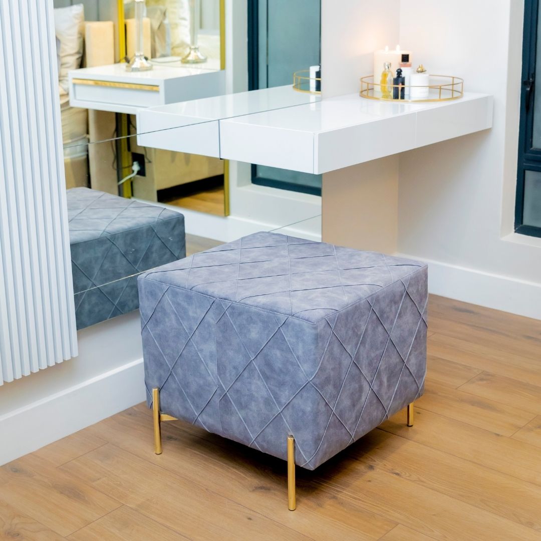 Enhle Dressing Chair